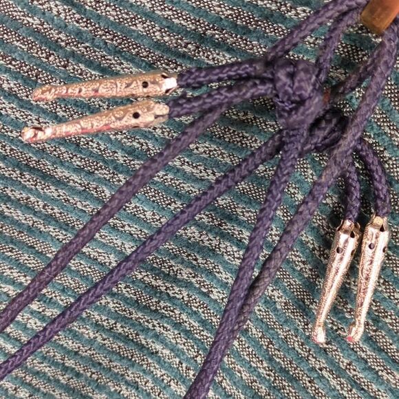 Vintage 40s or 50s Beaded, Crocheted  Handbag, With Authentic Era Accessories - Picture 4 of 15